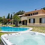 Eucalipto By An Island Villa