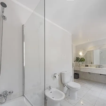 Vila Eucalipto By An Island