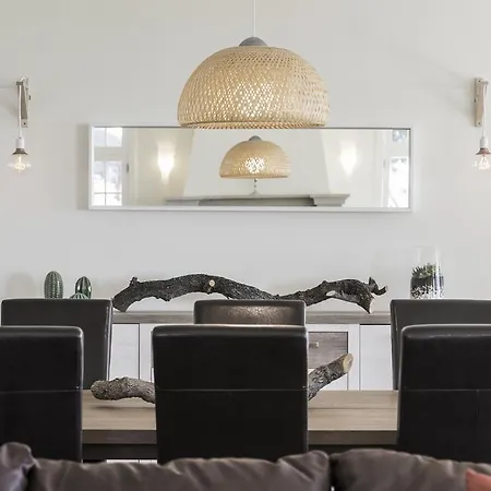 Vila Eucalipto By An Island