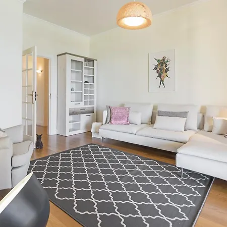 Eucalipto By An Island