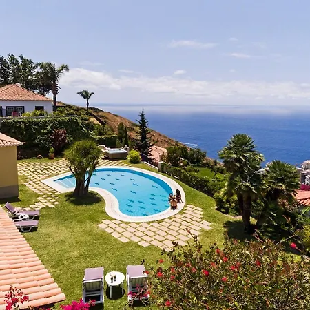 Eucalipto By An Island Villa Funchal (Madeira)