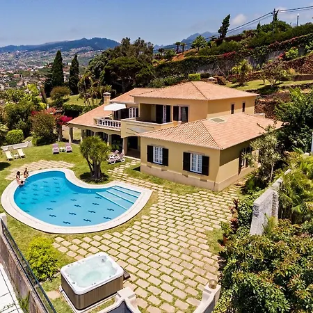Villa Eucalipto By An Island *
