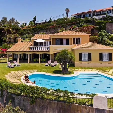 Eucalipto By An Island Villa *